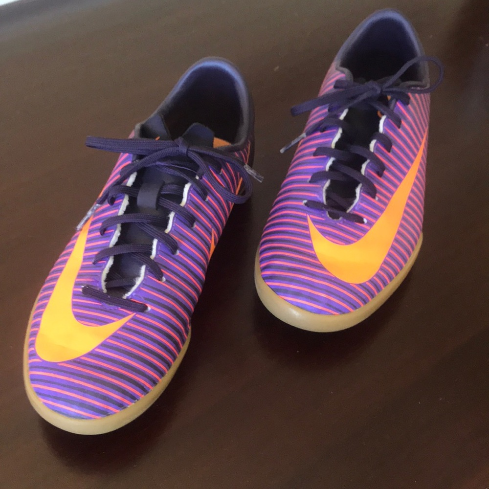 Boys soccer shoes